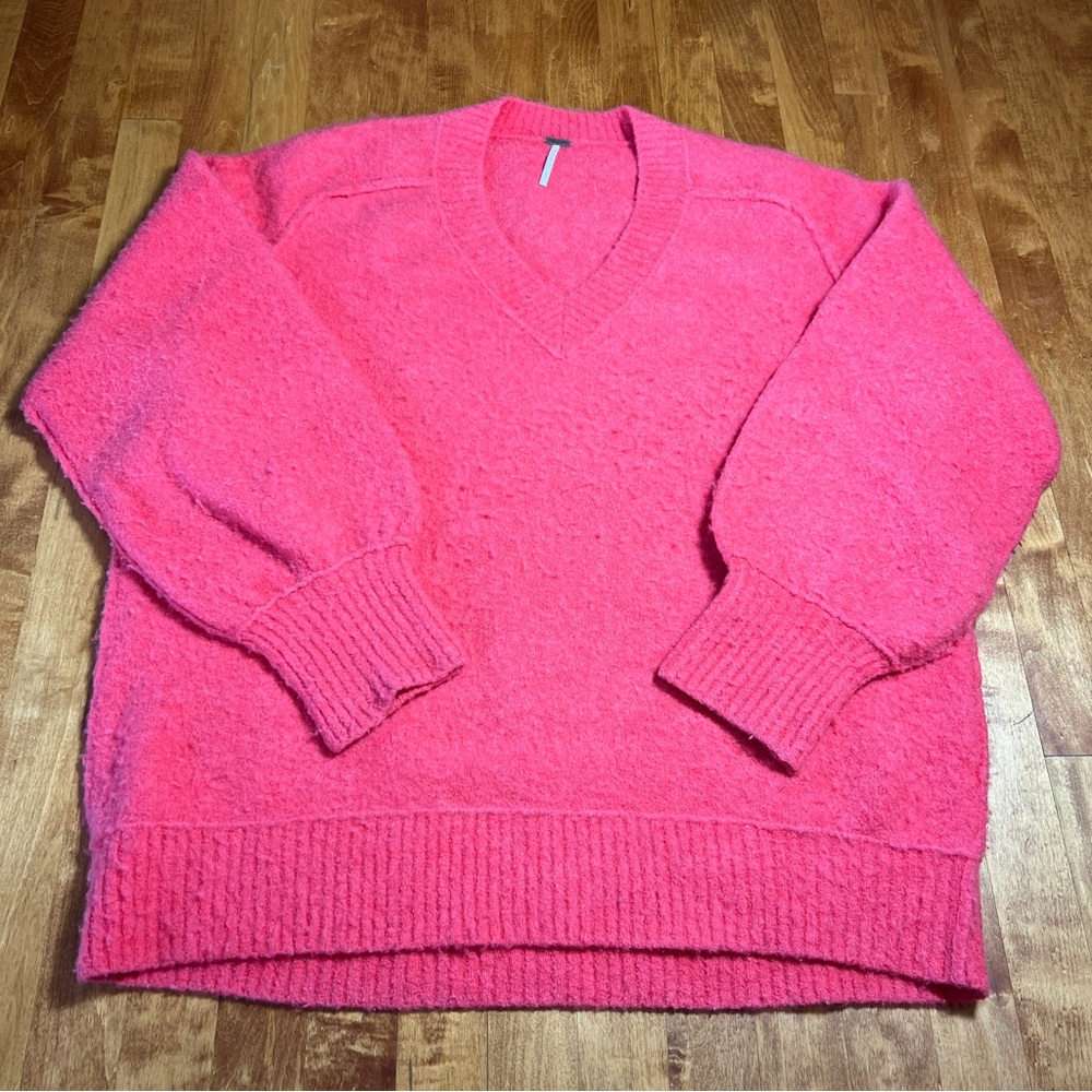 Free People Women's Cozy Oversized Pink V-Neck Wool Sweater